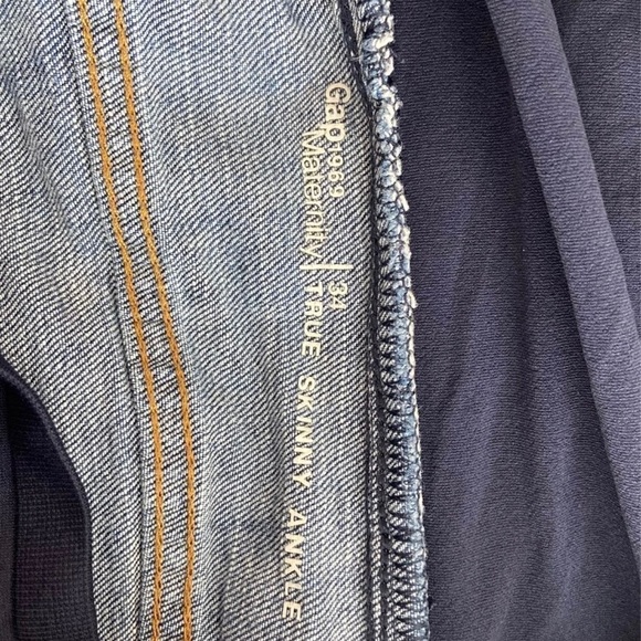 Gap Maternity Jeans - Picture 3 of 3